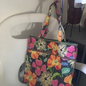 Vera Bradley jazzy blooms tote